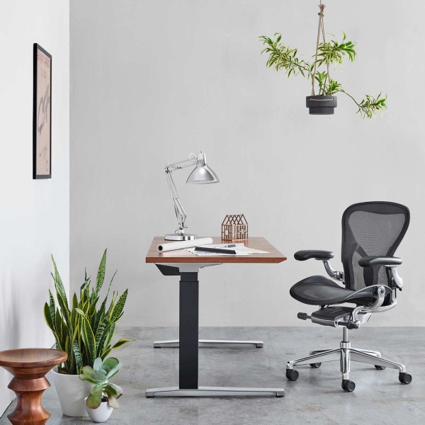 B Aeron Remastered Graphite Chair / high / full tilt / adj arms