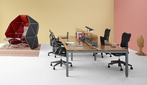 Herman Miller Mirra 2 (fully loaded)