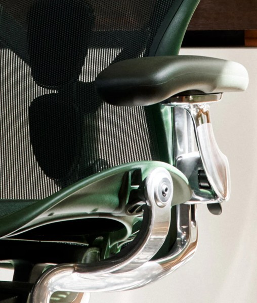 Herman Miller Aeron Remastered Aluminium